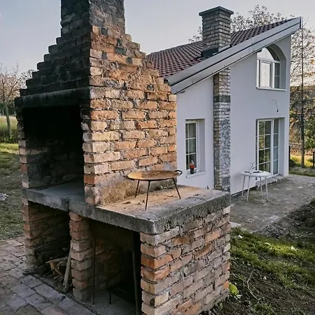 Vikendica Smokvica 度假居 *